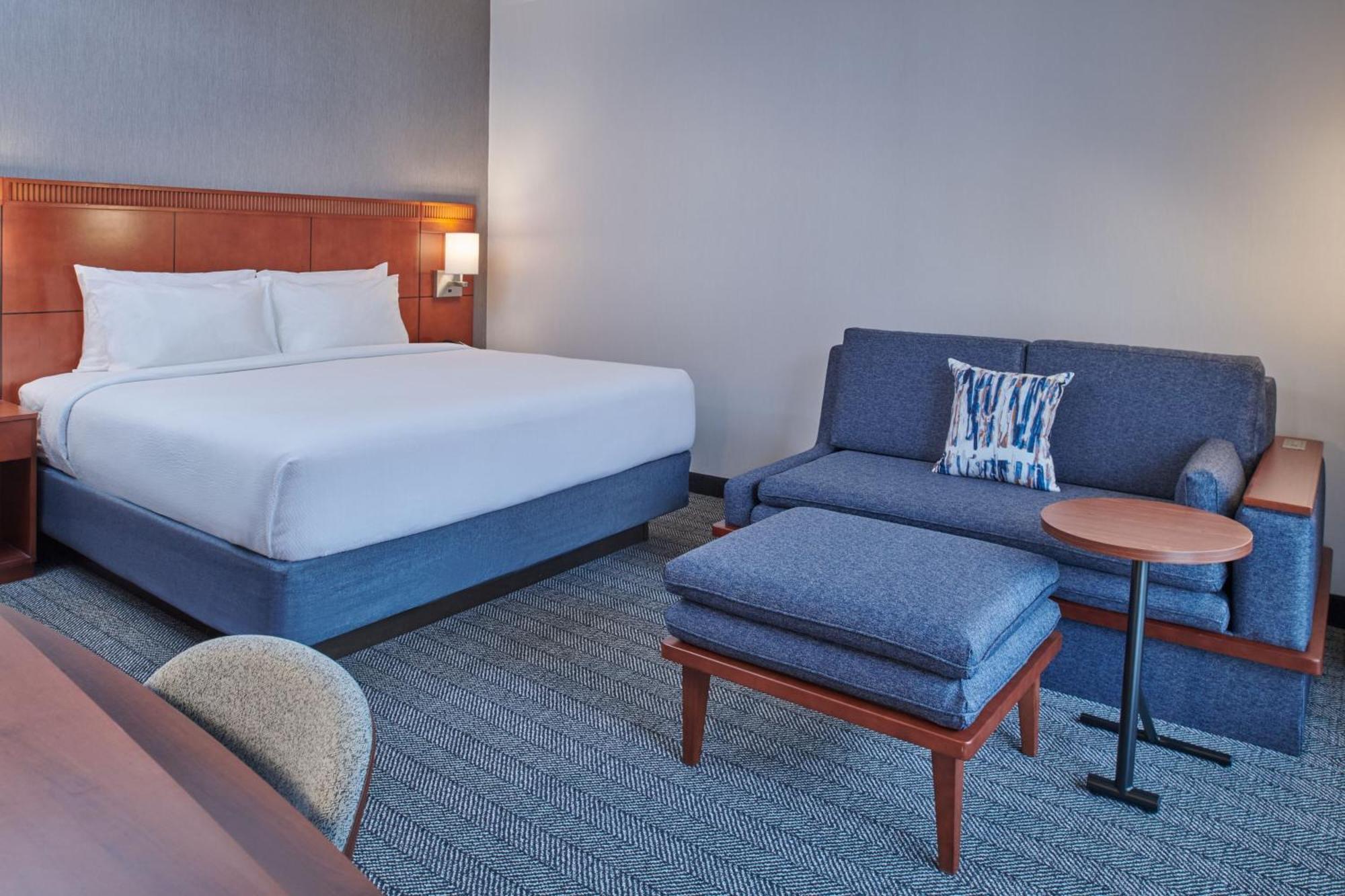Hotel Courtyard By Marriott Detroit Livonia Esterno foto